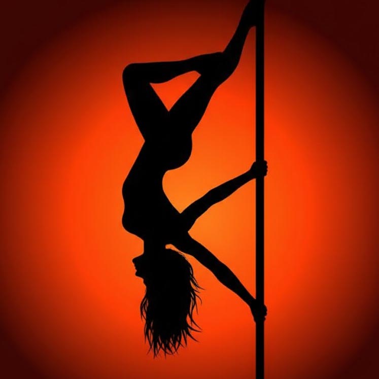 Studio Pole Dance dengan Jenis Alat Terbanyak